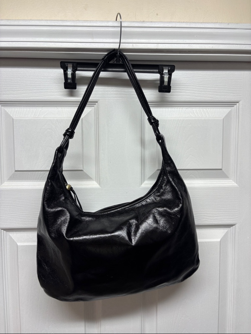 Hobo Classic Black Leather Shoulder Bag - Sleek Everyday Carry